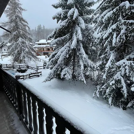 Le Pic Noire Apartment